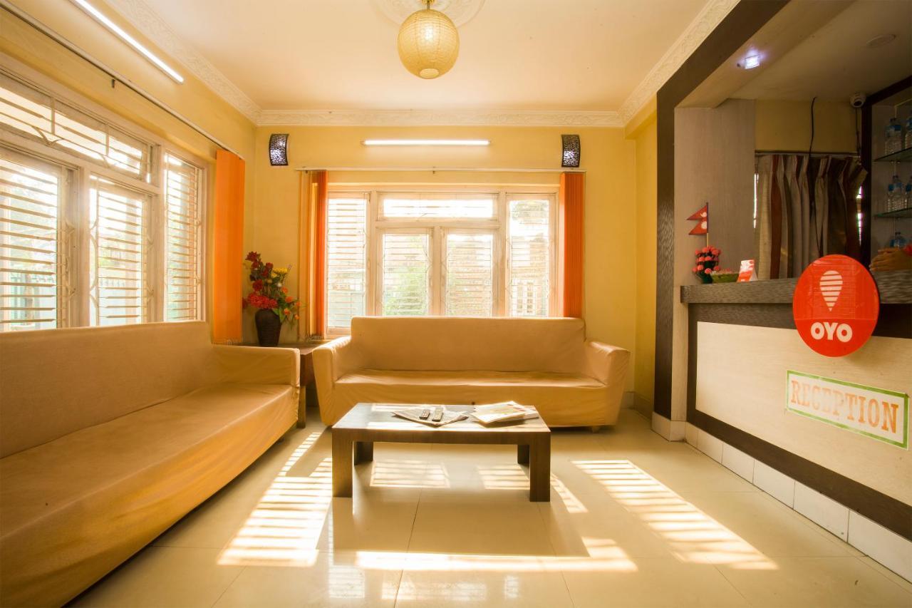 Oyo 145 Sirahali Khusbu Hotel &Lodge Катманду Екстер'єр фото