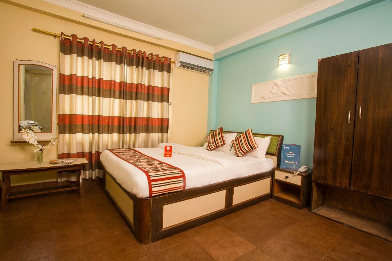 Oyo 145 Sirahali Khusbu Hotel &Lodge Катманду Екстер'єр фото