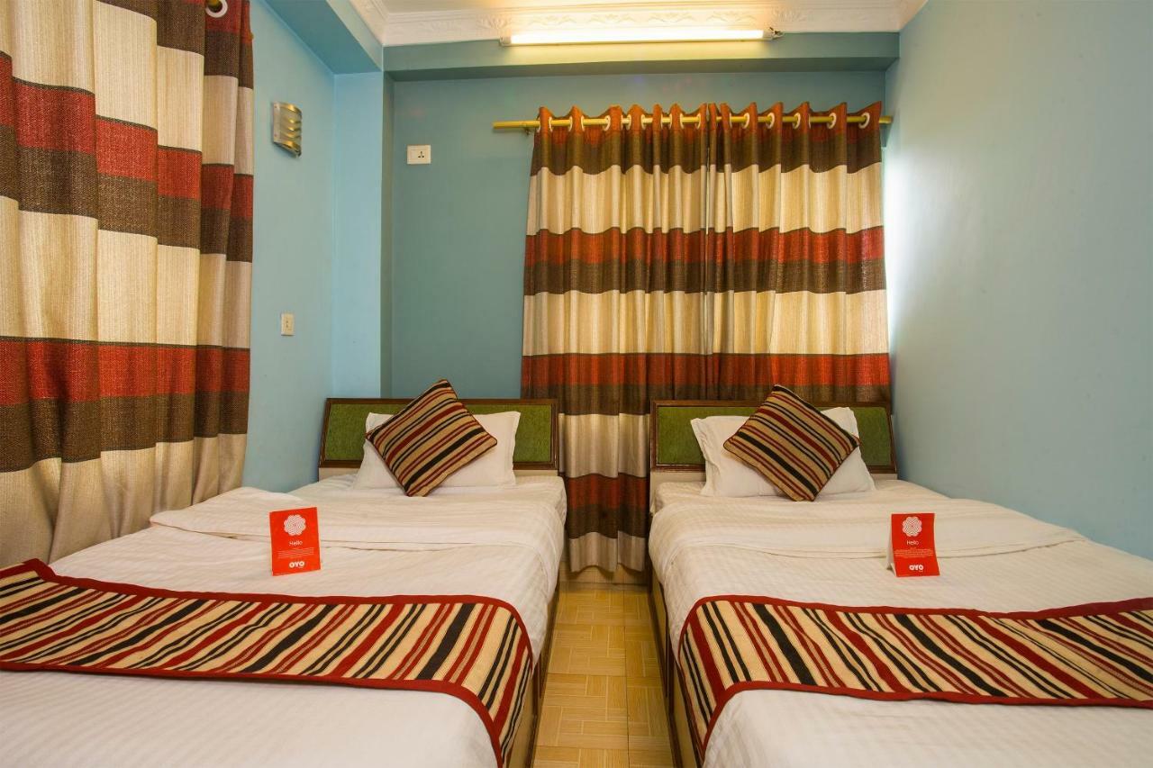 Oyo 145 Sirahali Khusbu Hotel &Lodge Катманду Екстер'єр фото